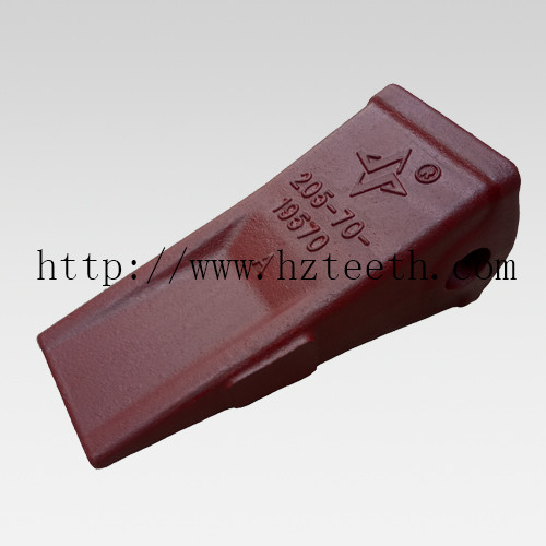 Ground engineering machinery parts 205-70-19570A bucket teeth for Komatsu PC200 excavator